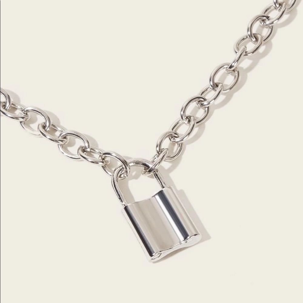 Lock Decor Chain Necklace - Picture 3 of 3